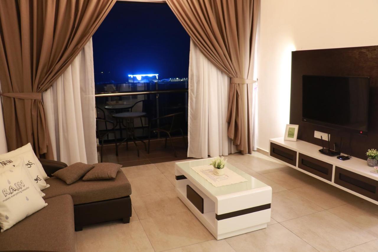 Apartemen 99 m² dengan 2 kamar tidur dan 2 kamar mandi pribadi di Pusat Kota Melaka Bagian luar foto