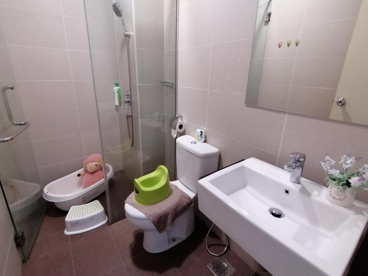 Apartemen 99 m² dengan 2 kamar tidur dan 2 kamar mandi pribadi di Pusat Kota Melaka Bagian luar foto